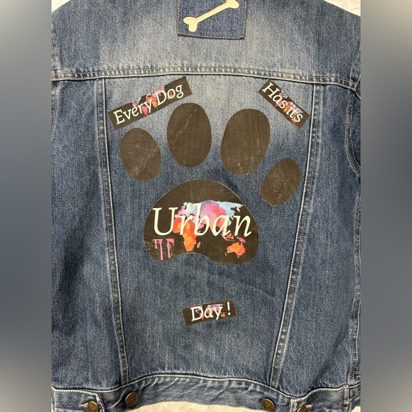 Casual Country Outfitters Women’s Small Blue Denim Jacket - Picture 3 of 11